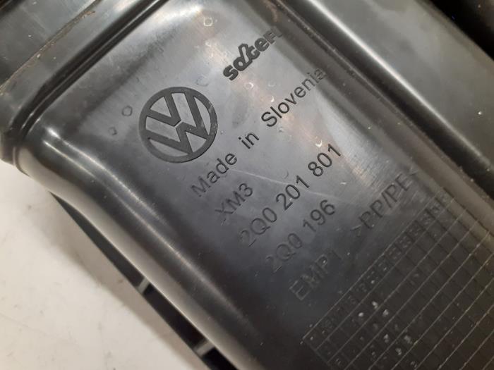 Filtre carbone d'un Volkswagen Polo VI (AW1) 1.0 MPI 12V 2019