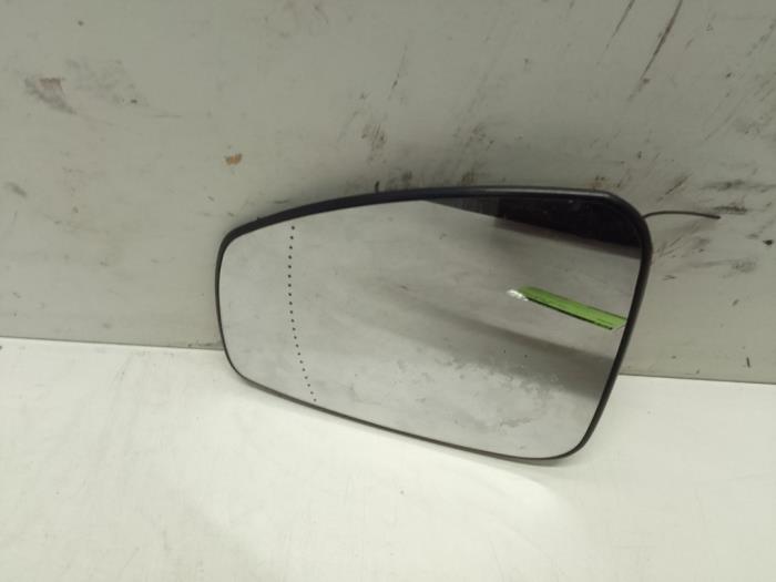 Spiegelglas links van een Renault Megane III Grandtour (KZ) 1.2 16V TCE 115 2015