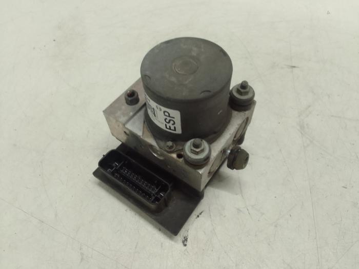 Begagnade ABS-pump Fiat Punto Evo (199) 1.2 Euro 5 Pris € 150,00 Marginaltabell erbjuds av Autodemontage van de Laar