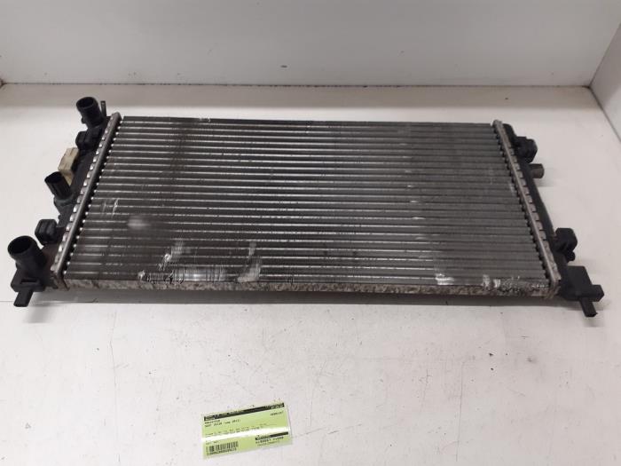 Usagé Radiateur Seat Ibiza IV SC (6J1) 1.4 16V Prix € 50,00 Règlement à la marge proposé par Autodemontage van de Laar