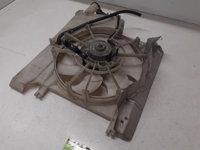 Begagnade Fläktmotor Peugeot 107 1.0 12V Pris € 40,00 Marginaltabell erbjuds av Autodemontage van de Laar