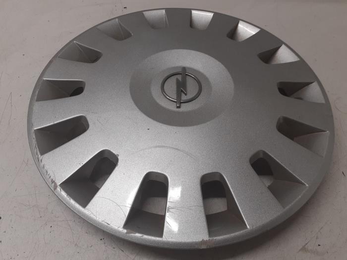 Wheel cover (spare) from a Opel Corsa B (73/78/79) 1.0i 12V 2000
