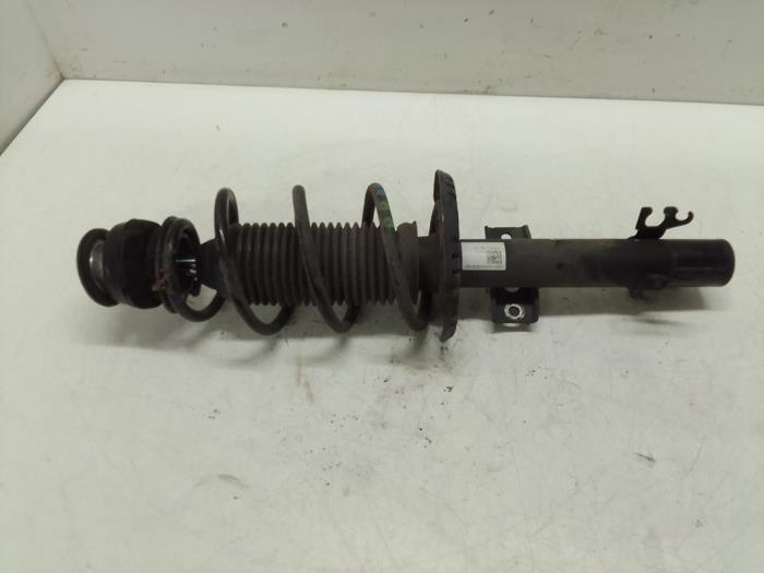 Front shock absorber rod, left from a Volkswagen Up! (121) 1.0 12V 60 2012