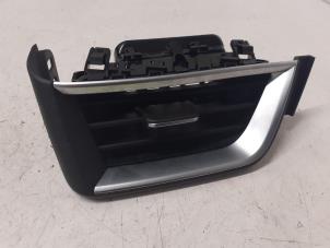 Used Dashboard vent Renault Clio V (RJAB) 1.0 TCe 90 12V Price € 30,25 Inclusive VAT offered by Autodemontage van de Laar