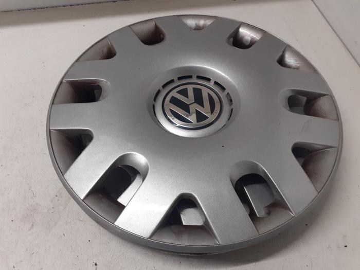 Wheel cover (spare) from a Volkswagen Polo IV (9N1/2/3)  2007