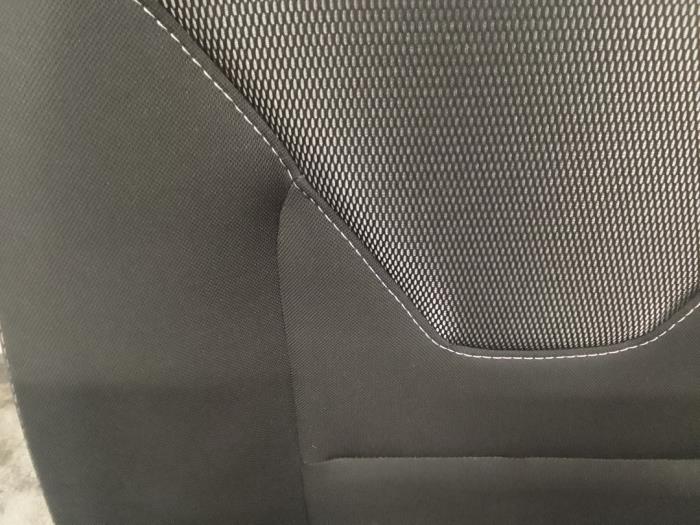 Seat, right from a Renault Clio IV (5R)  2019