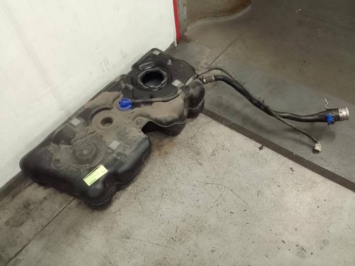 Używane Zbiornik BMW X1 (F48) sDrive 18d 2.0 16V Cena € 300,00 Procedura marży oferowane przez Autodemontage van de Laar