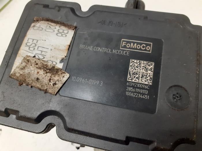 Usagé Pompe ABS Ford Focus 3 Wagon 1.6 TDCi ECOnetic Prix € 125,00 Règlement à la marge proposé par Autodemontage van de Laar