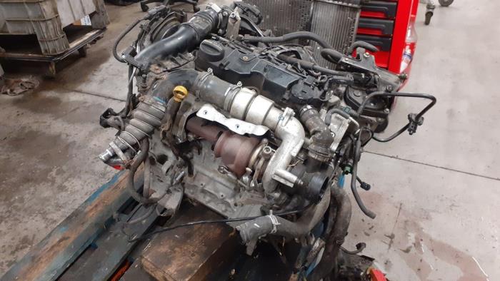 Engine from a Ford Fiesta 6 (JA8) 1.6 TDCi 16V ECOnetic 2013
