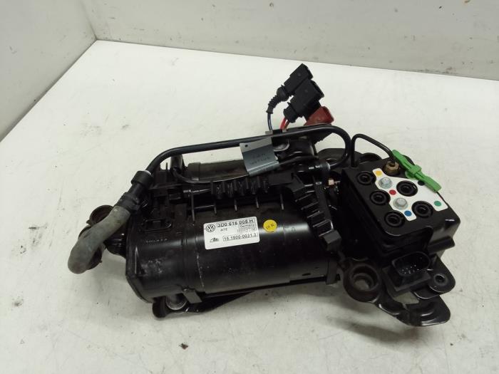 Begagnade Luftpump (fjädring) Volkswagen Phaeton (3D) 3.2 V6 30V Pris € 350,00 Marginaltabell erbjuds av Autodemontage van de Laar