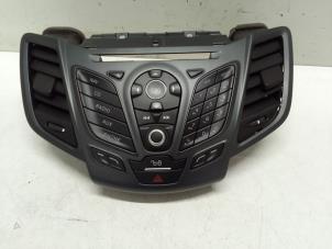 Usados Panel de control de radio Ford Fiesta 6 (JA8) Precio € 75,00 Norma de margen ofrecido por Autodemontage van de Laar