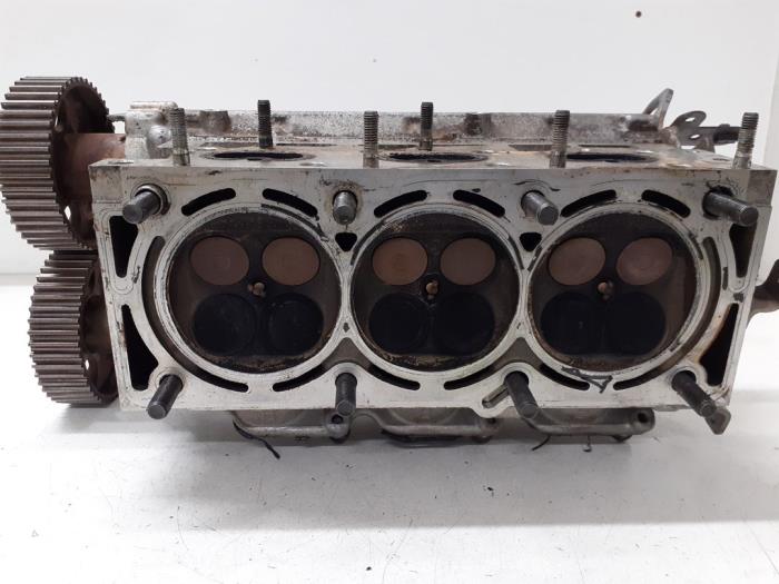 Begagnade Topplock Opel Vectra C GTS 3.2 V6 24V Pris € 250,00 Marginaltabell erbjuds av Autodemontage van de Laar
