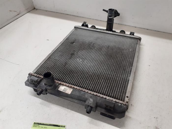 Usagé Radiateur Peugeot 107 1.0 12V Prix € 50,00 Règlement à la marge proposé par Autodemontage van de Laar