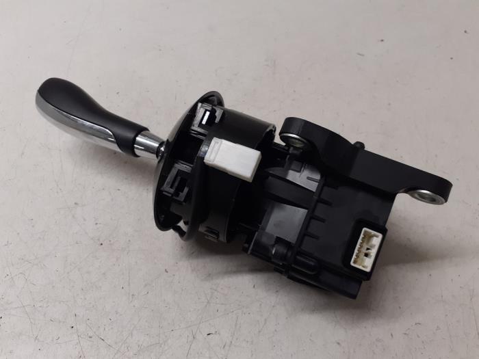 Gearbox shift cable from a Fiat 500 (312) 1.2 69 2009