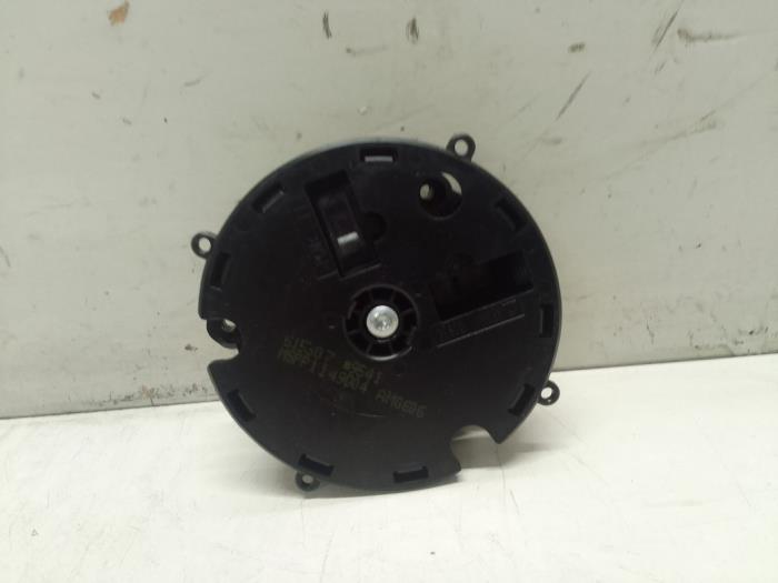 Mirror motor, left from a Mercedes-Benz GLE Coupe (C292) 400 3.0 V6 24V biturbo 4-Matic 2016