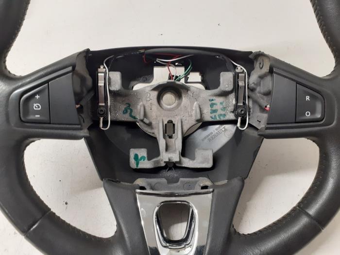 Steering wheel from a Renault Grand Scénic III (JZ) 1.5 dCi 110 2013