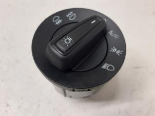Gebrauchte Licht Schalter Volkswagen Polo VI (AW1) 1.6 TDI 16V 95 Preis € 20,00 Margenregelung angeboten von Autodemontage van de Laar