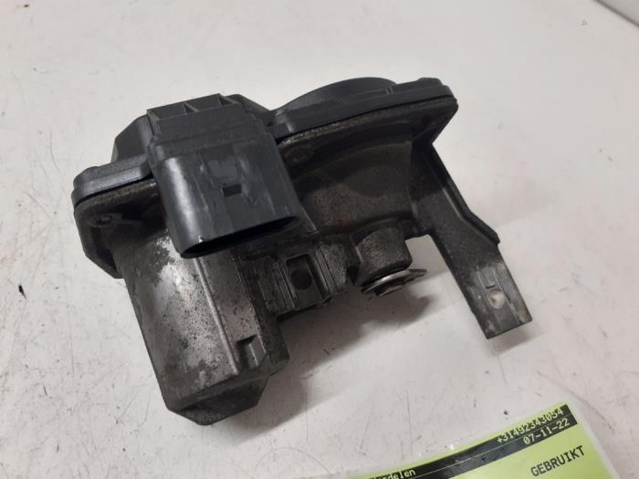 Gebrauchte Auspuff Drosselventil Volkswagen Golf VII (AUA) 2.0 TDI 16V Preis € 50,00 Margenregelung angeboten von Autodemontage van de Laar