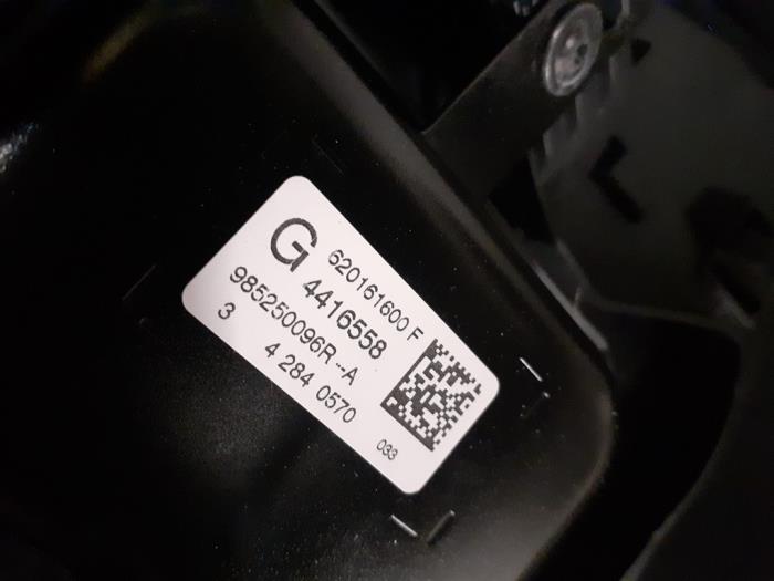 Używane Panel Renault Clio IV Estate/Grandtour (7R) 1.5 Energy dCi 90 FAP Cena € 400,00 Procedura marży oferowane przez Autodemontage van de Laar