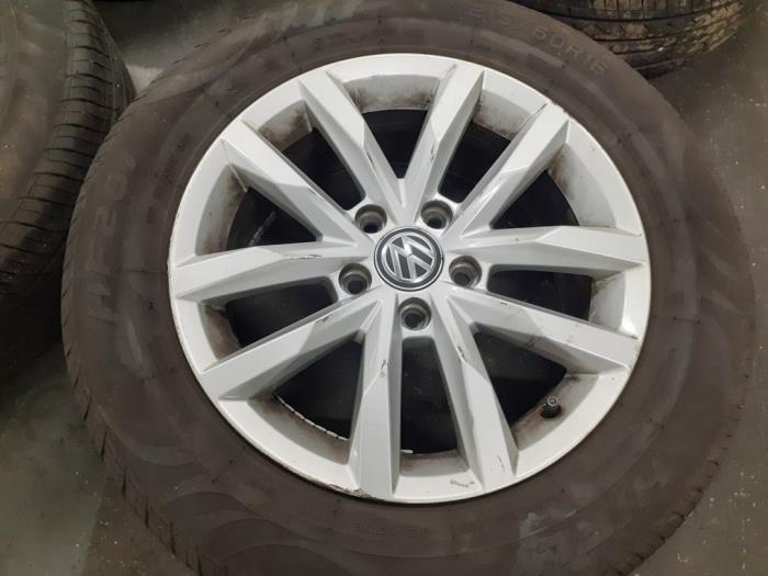 Sport rims set + tires Volkswagen Passat Variant 1.6 TDI 16V ...