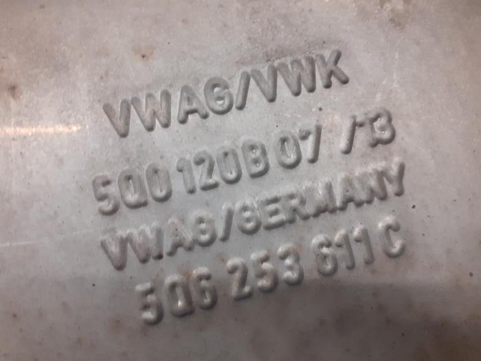 Gebrauchte Auspuff Enddämpfer Volkswagen Golf VII (AUA) 2.0 TDI 16V Preis auf Anfrage angeboten von Autodemontage van de Laar