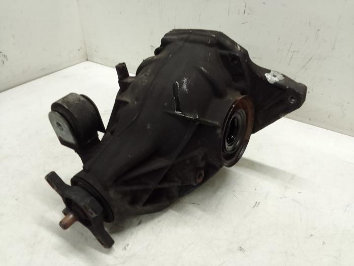 Gebrauchte Differential hinten Mercedes C (W204) 3.0 C-320 CDI V6 24V Preis € 400,00 Margenregelung angeboten von Autodemontage van de Laar