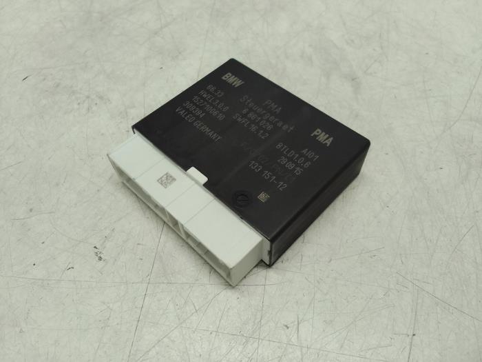 PDC Module from a BMW X1 (F48) sDrive 18d 2.0 16V 2015