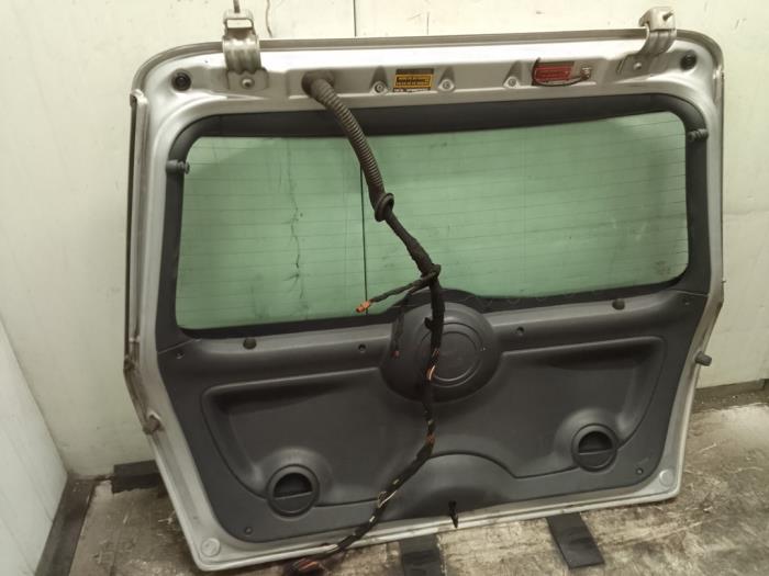 Tailgate from a MINI Mini One/Cooper (R50) 1.4 D One 2005