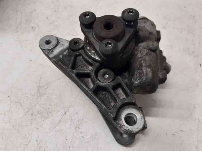 Usagé Pompe de direction BMW Mini (R50/53) 1.4 D One Prix € 70,00 Règlement à la marge proposé par Autodemontage van de Laar