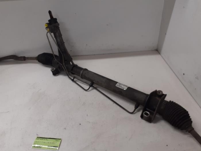 Power steering box from a Renault Master IV (FV) 2.3 dCi 125 16V FWD 2010