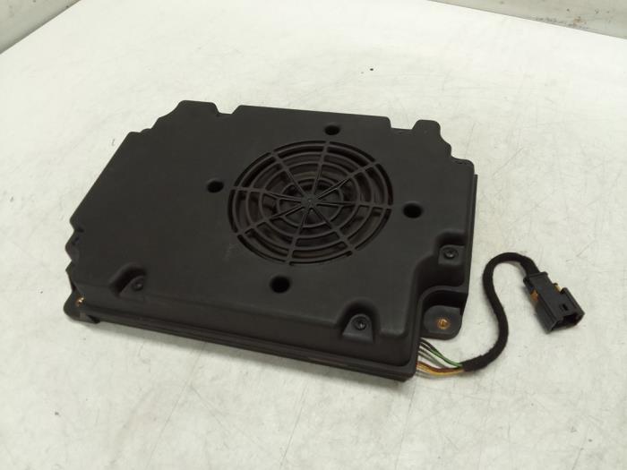 Gebrauchte Subwoofer Citroen C3 Aircross I (2C/2R) 1.2 e-THP PureTech 130 Preis € 75,00 Margenregelung angeboten von Autodemontage van de Laar