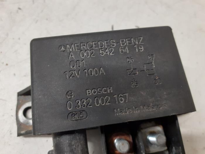 Glow plug relay Mercedes E 1.8 E200 K 16V A0025426419