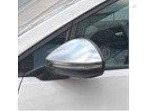 Used Wing mirror, left Volkswagen Golf VII (AUA) 2.0 R 4Motion 16V Price € 175,00 Margin scheme offered by Autodemontage van de Laar