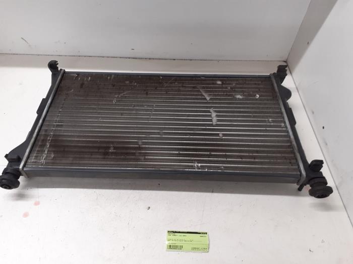 Used Radiator Ford Transit Connect 1.8 TDdi LWB Euro 3 Price € 25,00 Margin scheme offered by Autodemontage van de Laar