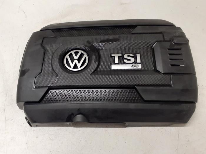 Plaque de protection moteur d'un Volkswagen Golf VII (AUA) 2.0 R 4Motion 16V 2018