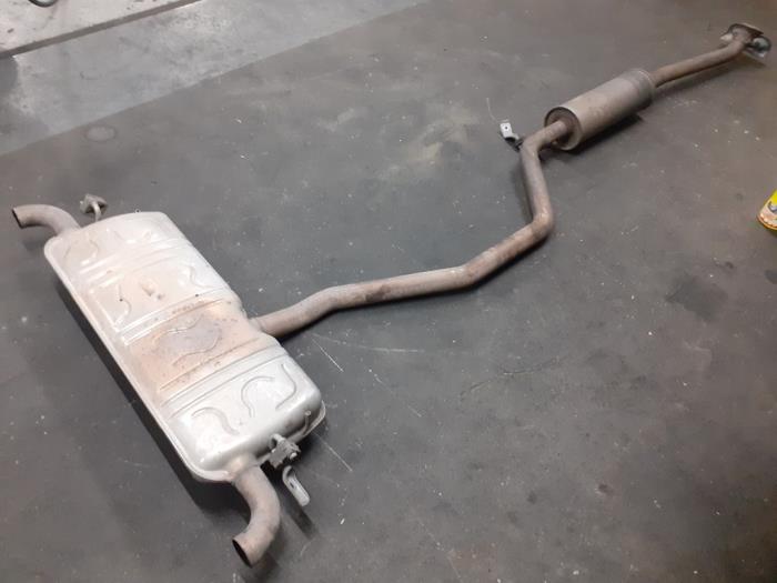 Exhaust rear silencer from a Mercedes-Benz GLA (156.9) 2.0 250 Turbo 16V 2015