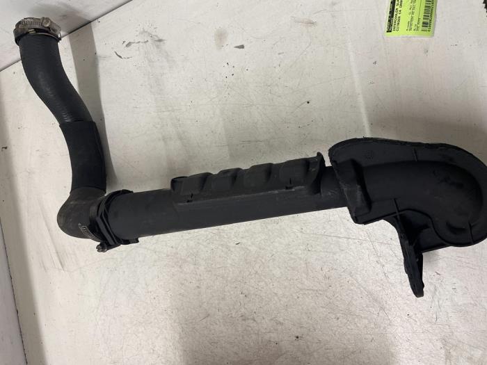 Gebrauchte Intercooler Schlauch Citroen C4 Grand Picasso (UA) 2.0 HDiF 16V 165 Preis € 50,00 Margenregelung angeboten von Autodemontage van de Laar