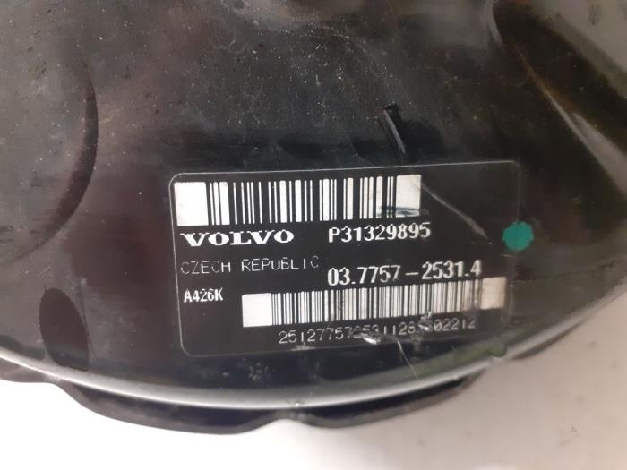 Assistant de freinage d'un Volvo V60 I (FW/GW) 1.6 DRIVe 2012