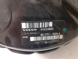 Assistant de freinage d'un Volvo V60 I (FW/GW) 1.6 DRIVe 2012