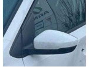 Used Wing mirror, left Volkswagen Polo V (6R) 1.2 TDI 12V BlueMotion Price € 75,00 Margin scheme offered by Autodemontage van de Laar