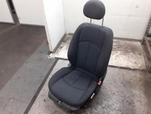 Używane Fotel prawy Mercedes E (W211) 1.8 E-200 K 16V Cena € 150,00 Procedura marży oferowane przez Autodemontage van de Laar