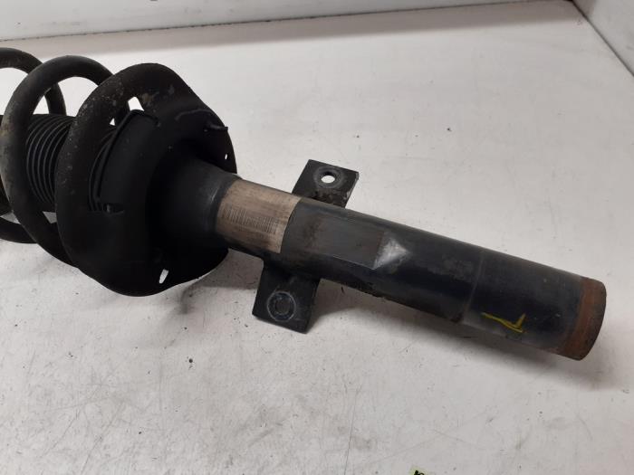 Front shock absorber rod, left from a Ford Transit Custom 2.0 TDCi 16V Eco Blue 170 2019
