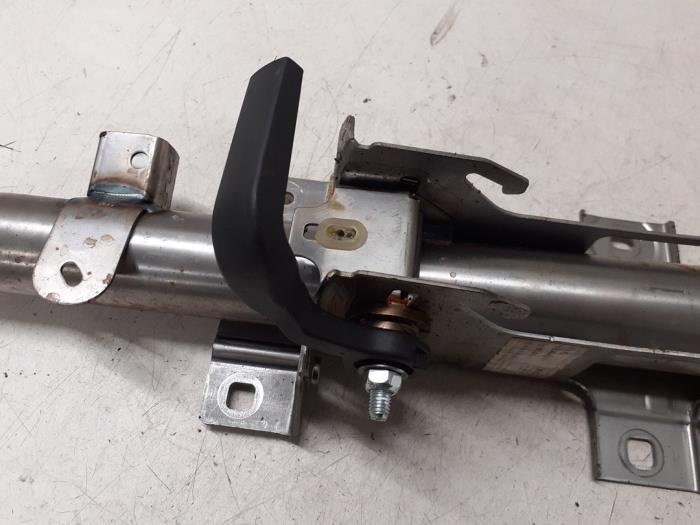 Steering column housing from a Renault Master IV (MA/MB/MC/MD/MH/MF/MG/MH) 2.3 dCi 16V RWD 2018