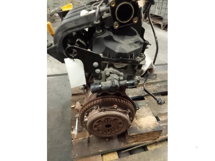 Used Engine Renault Twingo II (CN) 1.2 16V Price € 400,00 Margin scheme offered by Autodemontage van de Laar