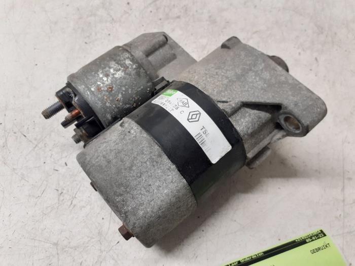 Gebrauchte Anlasser Renault Twingo II (CN) 1.2 16V Preis auf Anfrage angeboten von Autodemontage van de Laar