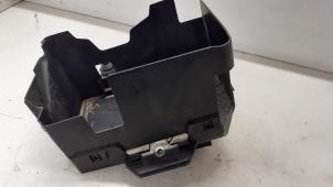 Used Battery box Volkswagen Polo V (6R) 1.2 TDI 12V BlueMotion Price on request offered by Autodemontage van de Laar