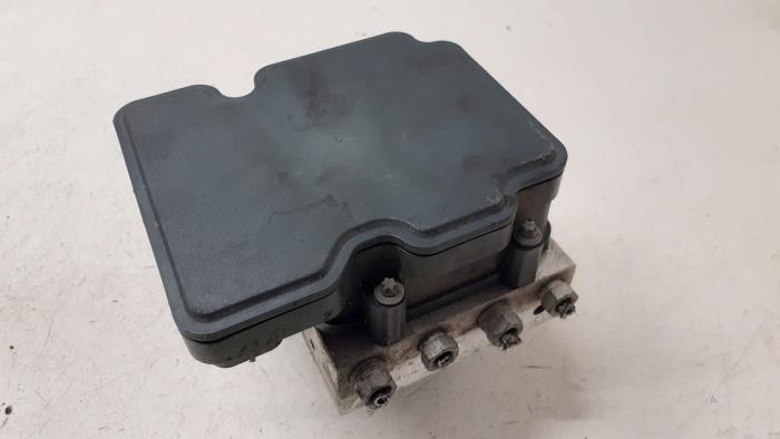 Gebrauchte ABS Pumpe Opel Corsa E 1.4 16V Preis € 100,00 Margenregelung angeboten von Autodemontage van de Laar