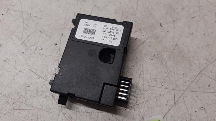 Begagnade Styrvinkelsensor Volkswagen Golf Plus (5M1/1KP) 1.9 TDI 105 Pris € 25,00 Marginaltabell erbjuds av Autodemontage van de Laar