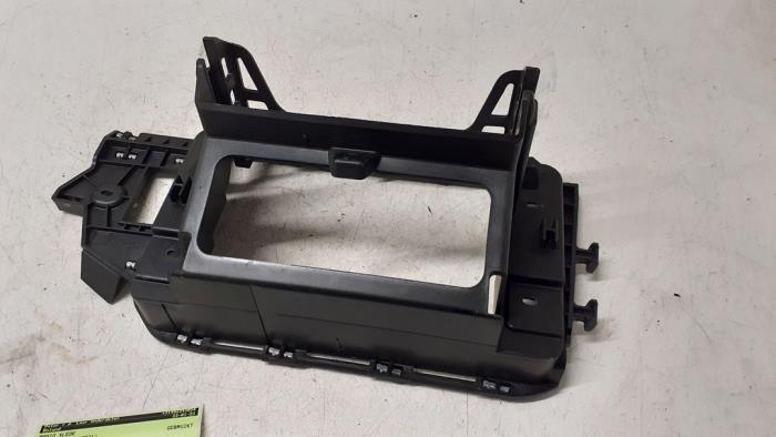 Radio cage from a Volkswagen Polo VI (AW1) 1.0 TSI 12V 2021