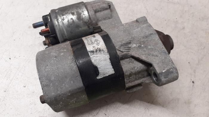 Begagnade Startmotor Renault Twingo II (CN) 1.2 16V Pris € 35,00 Marginaltabell erbjuds av Autodemontage van de Laar